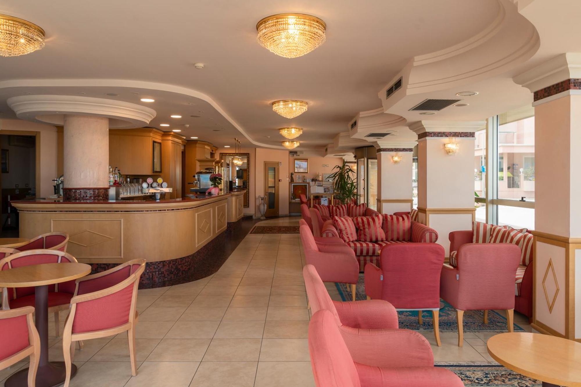Hotel Mondial Bellaria-Igea Marina Exterior foto